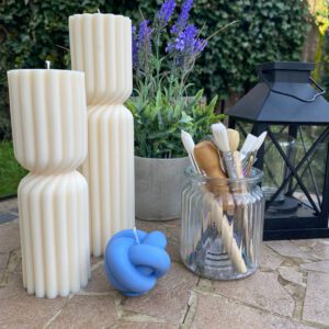 The Hamptons Set - Image 4